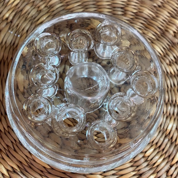 Vintage L.E. Smith White Daisy and Button White Glass Rose Bowl with Flower Frog - Picture 8 of 11